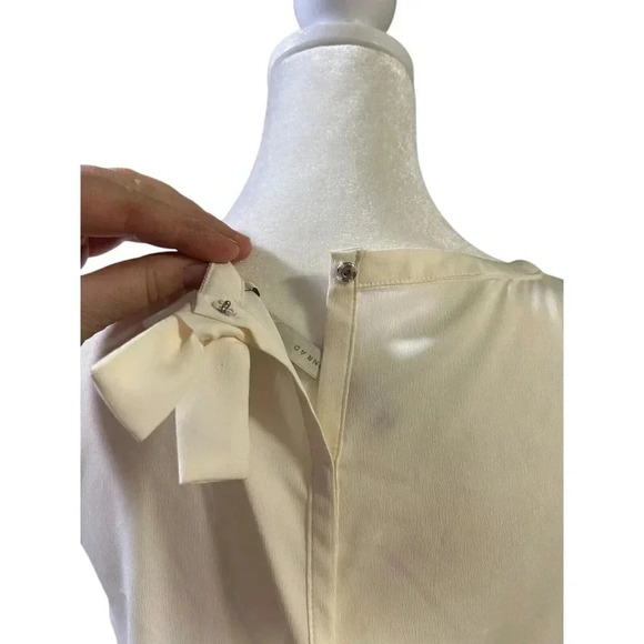 LC Lauren Conrad Ivory Bow Back Blouse Size Small - Picture 6 of 6